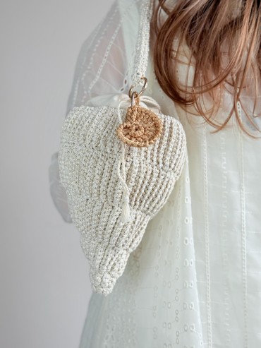 Shell-Shaped Cotton & Polyester Shoulder Bag